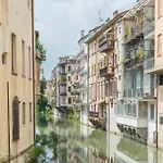 Loft Gardenia, By R Collection Apartment